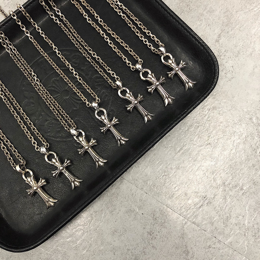 CHROME HEARTS Classic Double Cross Necklace