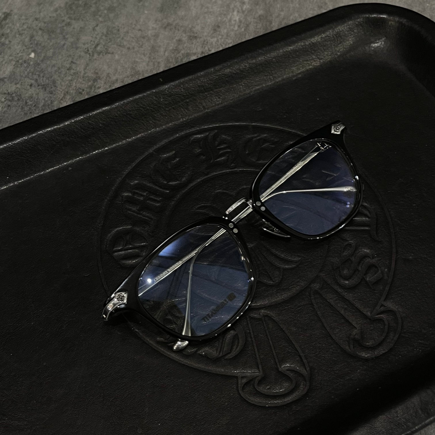 CHROME HEARTS glasses Chrome Hearts glasses