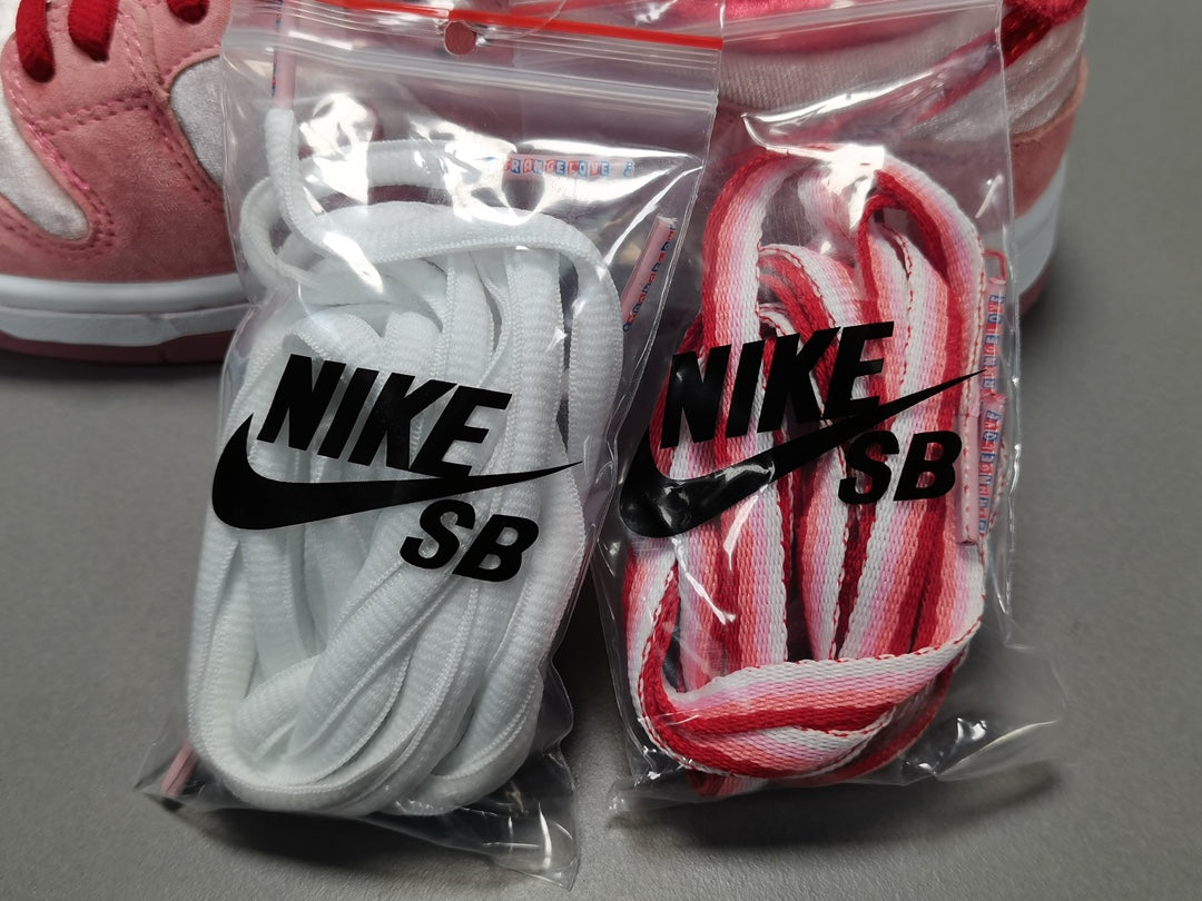 Strangelove × Nike SB Dunk Low "Valentine’s Day"