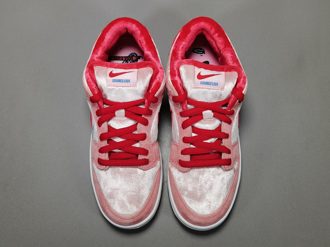 Strangelove × Nike SB Dunk Low "Valentine’s Day"