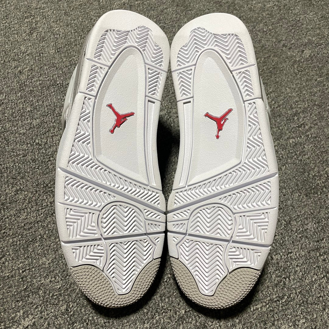 Nike Air Jordan 4 "Tech White"