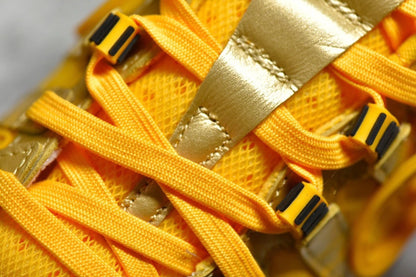 Off-White × Nike Air Rubber Dunk "University Gold"