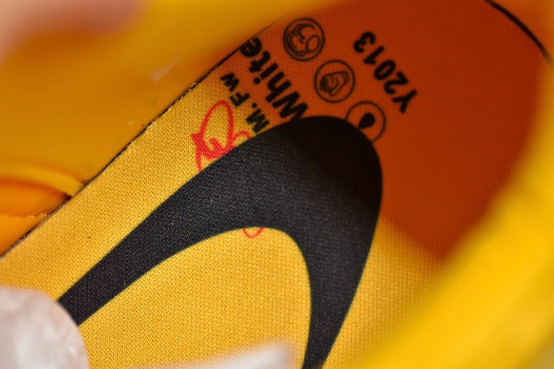 Off-White × Nike Air Rubber Dunk "University Gold"