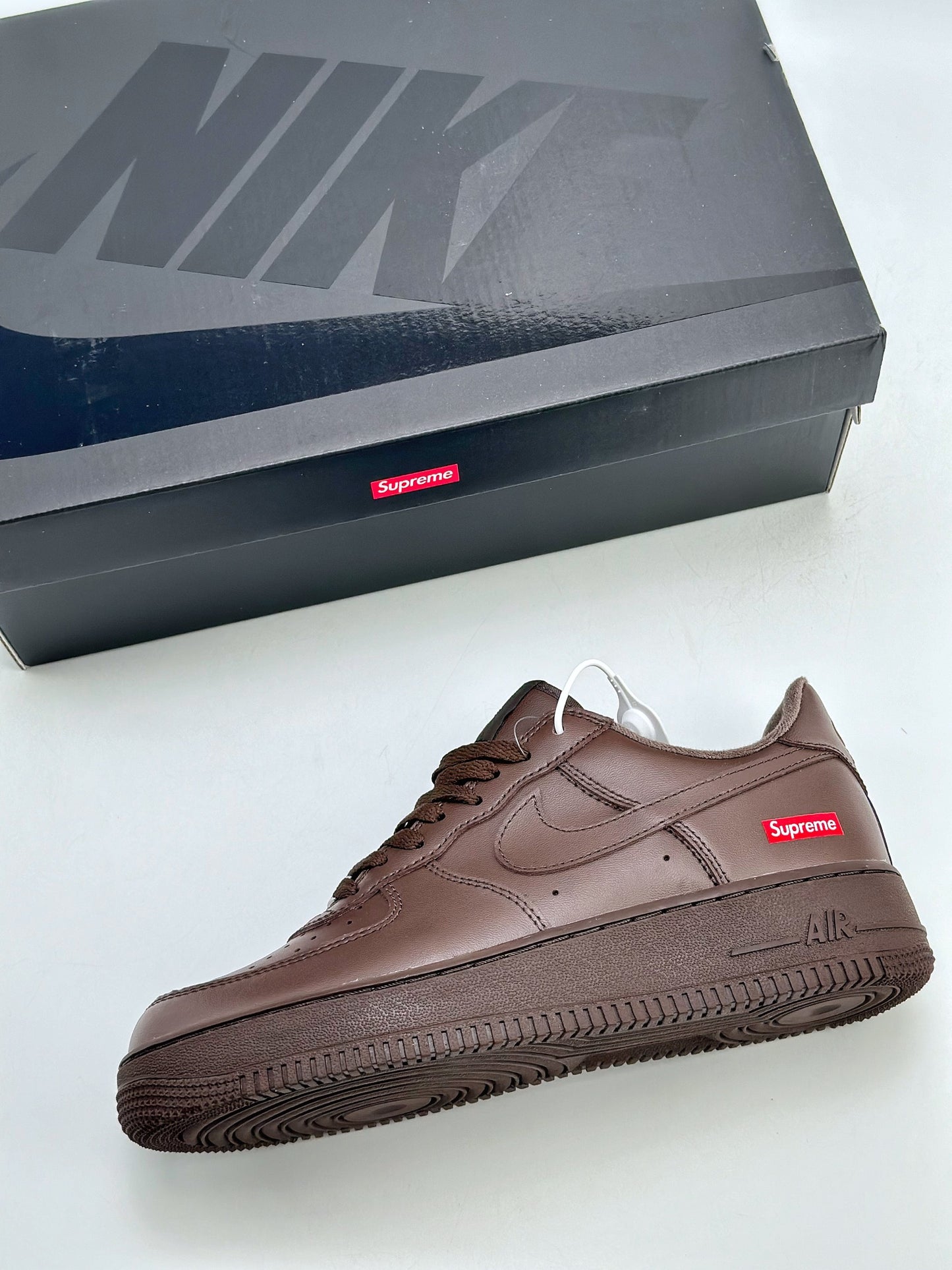 Supreme × Nike Air Force 1 Low "Baroque Brown"