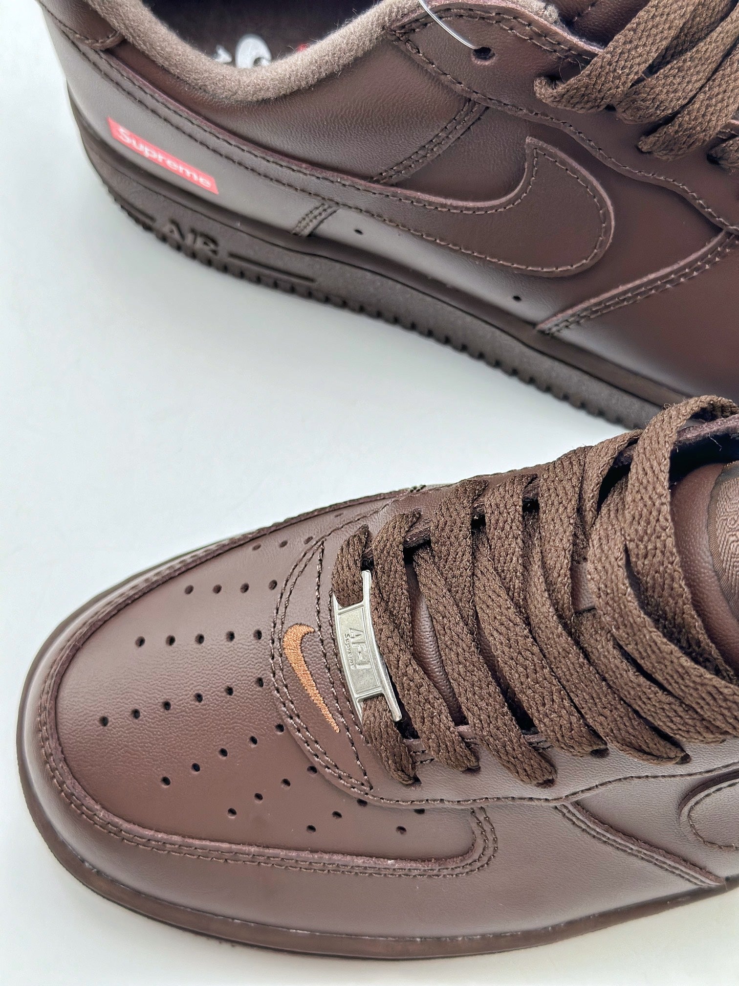 Supreme × Nike Air Force 1 Low "Baroque Brown"