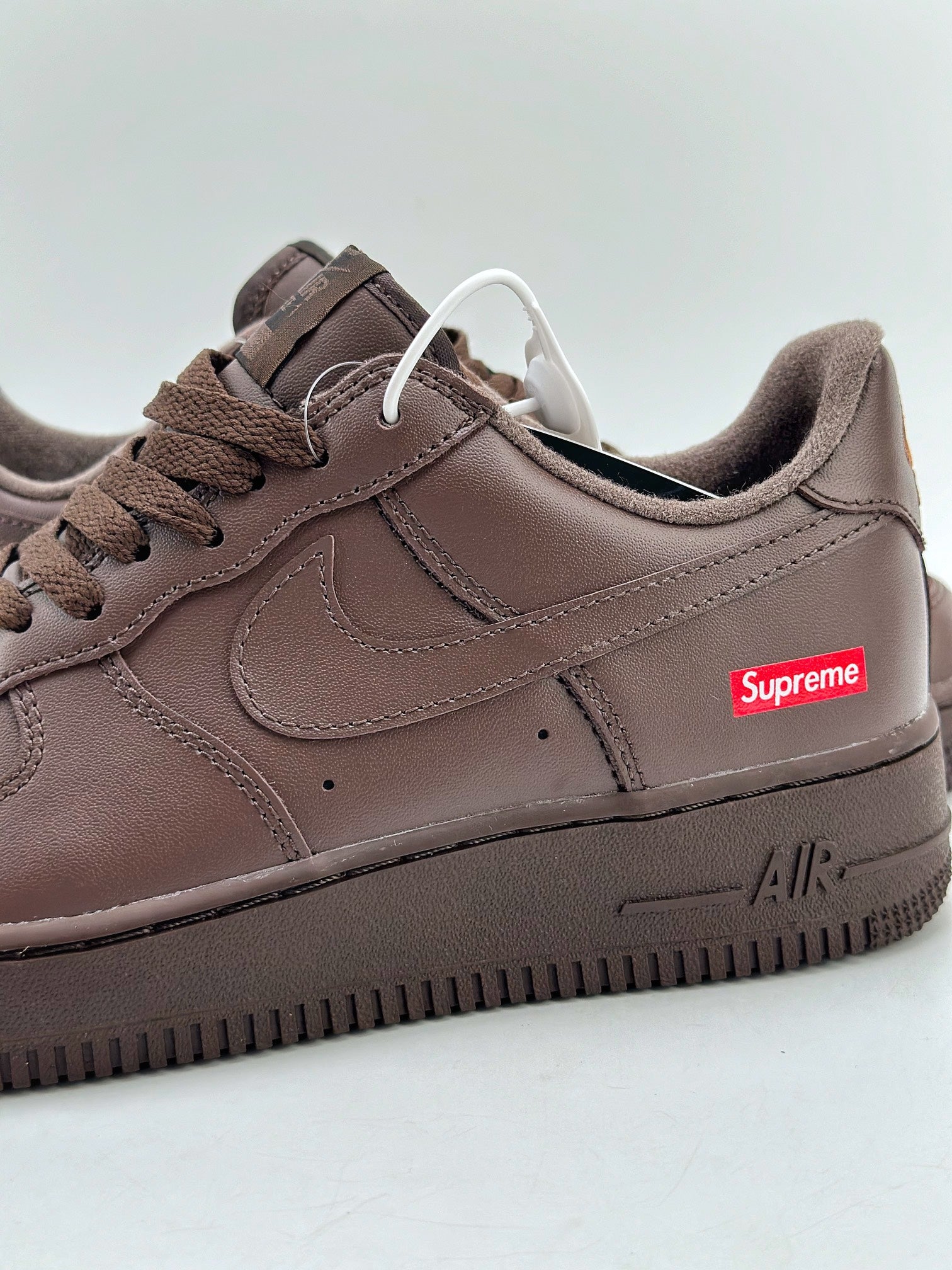 Supreme × Nike Air Force 1 Low "Baroque Brown"
