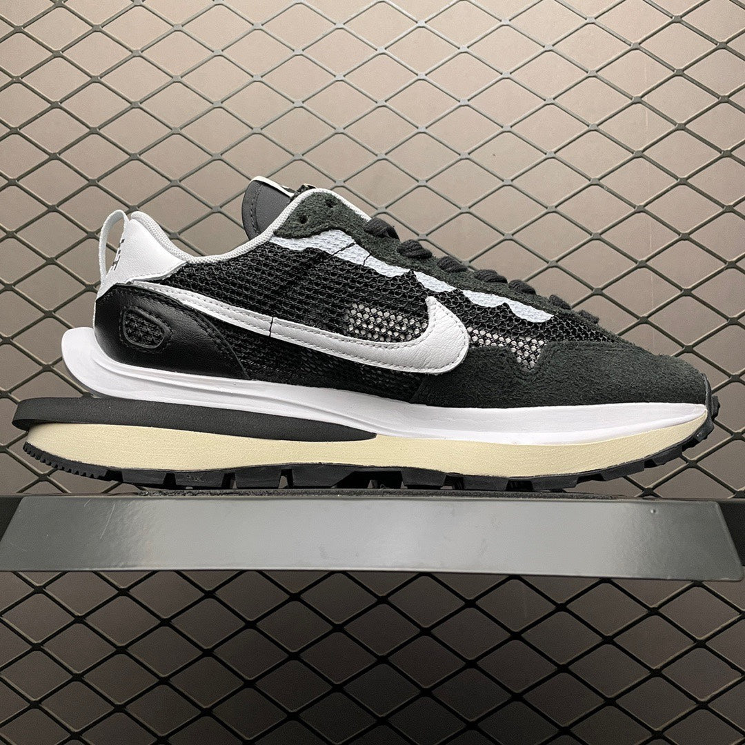 sacai × Nike Vapor Waffle "Black and White"
