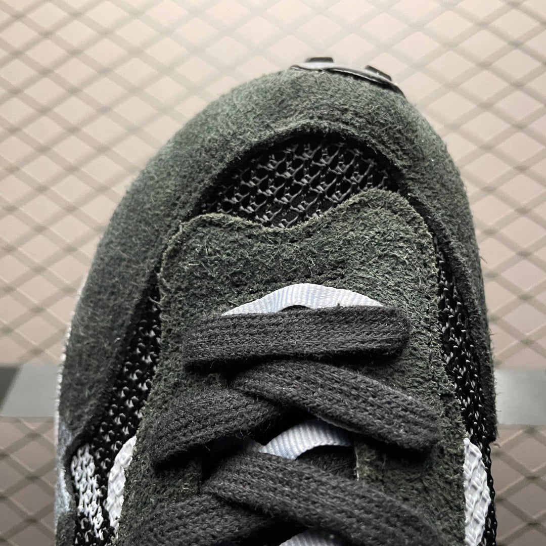sacai × Nike Vapor Waffle "Black and White"