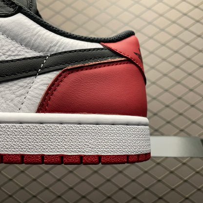 Nike Air Jordan 1 Low "Black Toe"