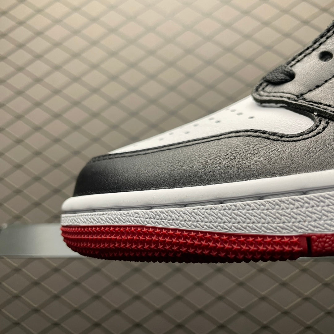 Nike Air Jordan 1 Low "Black Toe"