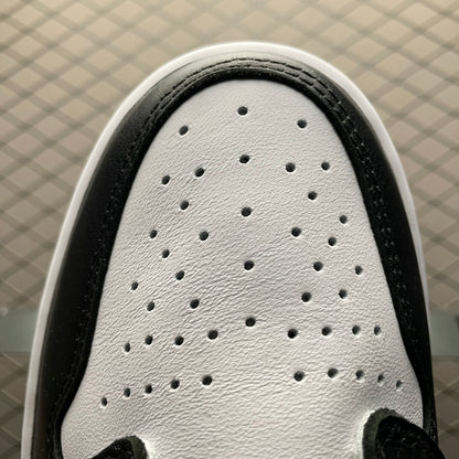 Nike Air Jordan 1 Low "Black Toe"