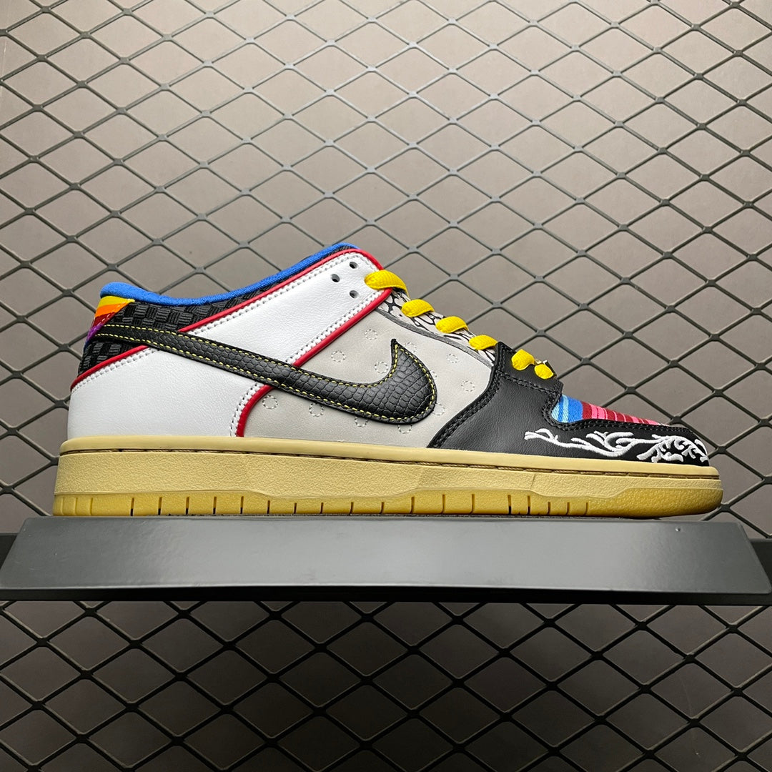Nike SB Dunk Low "What The Paul"