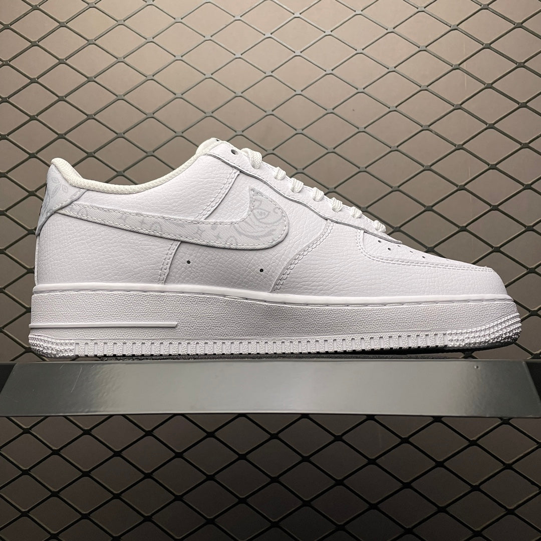 Nike WMNS Air Force 1 Low '07 Essential "White Paisley"
