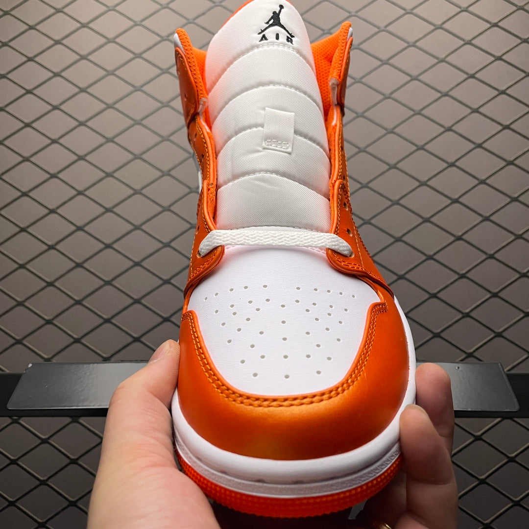 NIKE AIR JORDAN MID "ORANGE/WHITE"