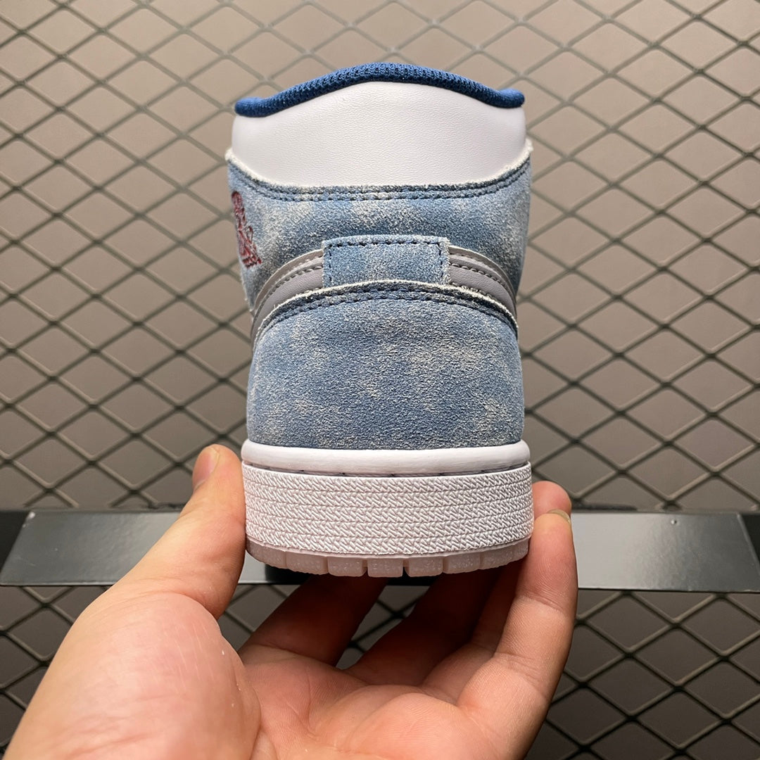 Nike Air Jordan 1 Mid SE "White/Hyper Royal/Red"