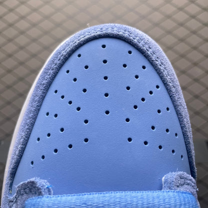 Nike SB Dunk Low Pro "Philadelphia Phillies/Valor Blue and Team Maroon"