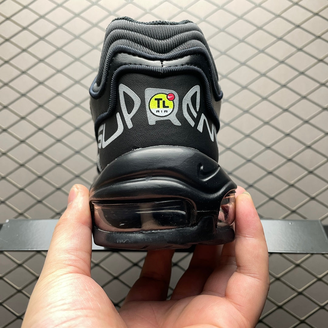 Supreme × Nike Air Max 98 TL SP "Black"