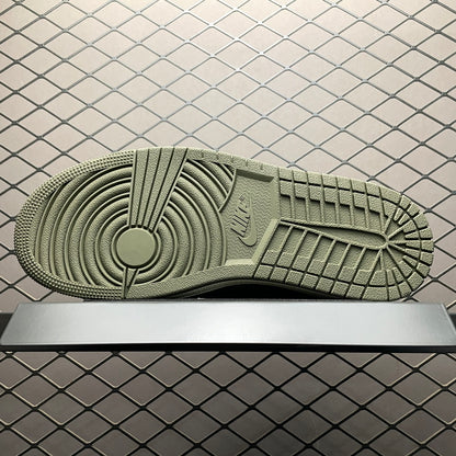 Travis Scott × Nike Air Jordan 1 Low OG SP "Olive"