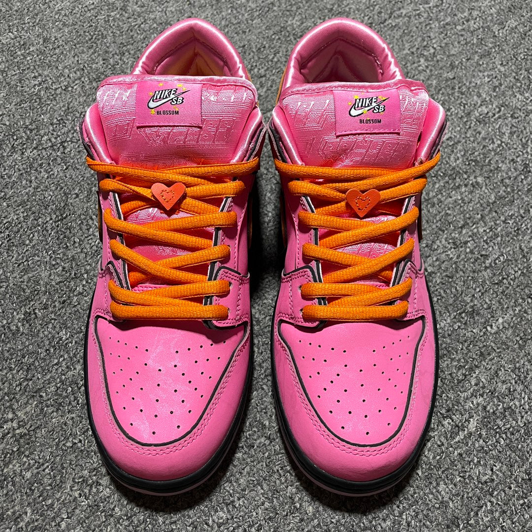 The Powerpuff Girls × Nike SB Dunk Low "Blossom"