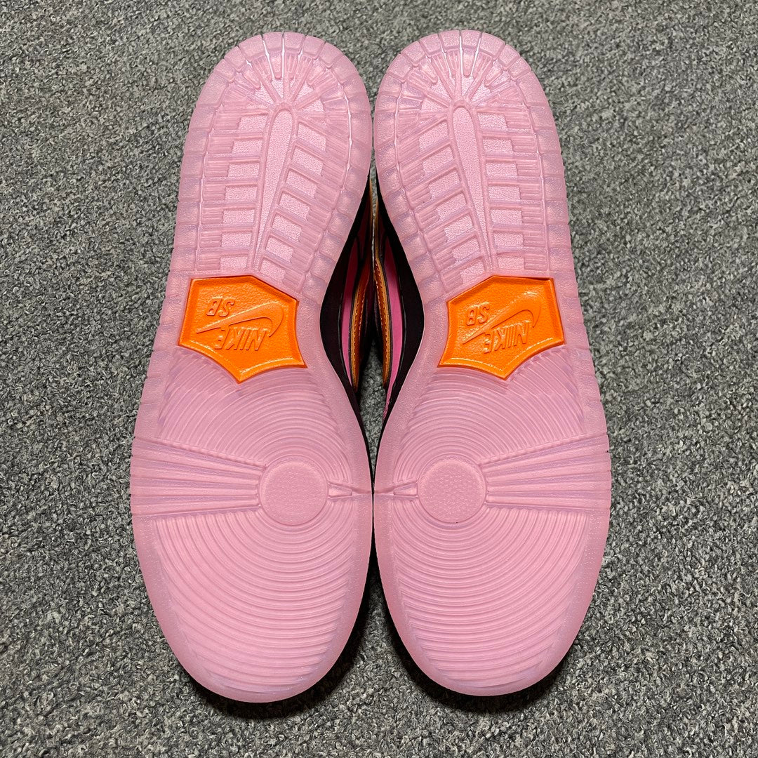 The Powerpuff Girls × Nike SB Dunk Low "Blossom"