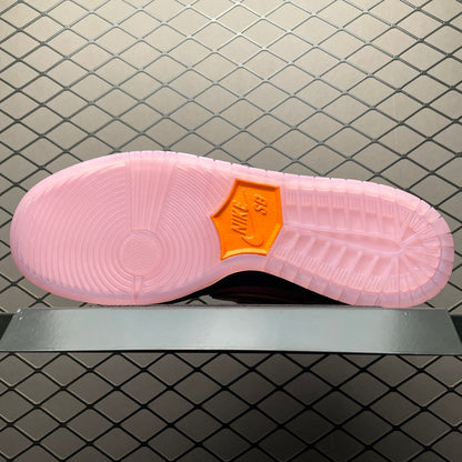 The Powerpuff Girls × Nike SB Dunk Low "Blossom"