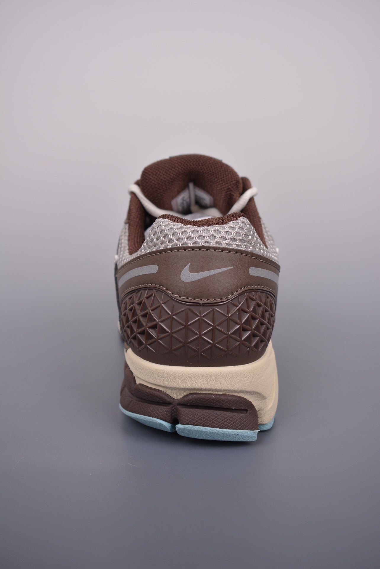 Nike Zoom Vomero 5 Earth Fossil