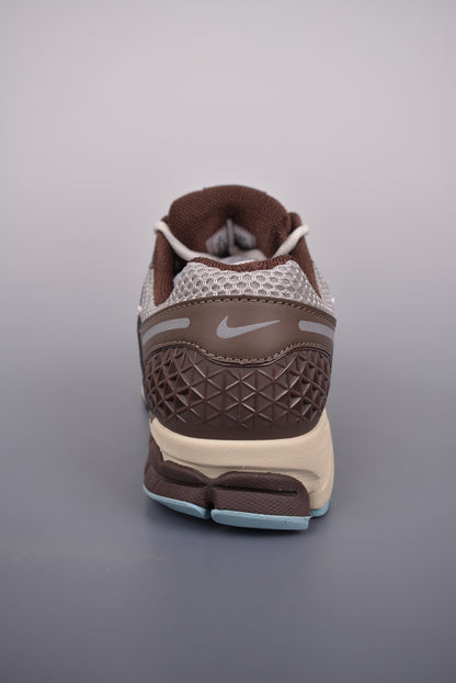 Nike Zoom Vomero 5 Earth Fossil