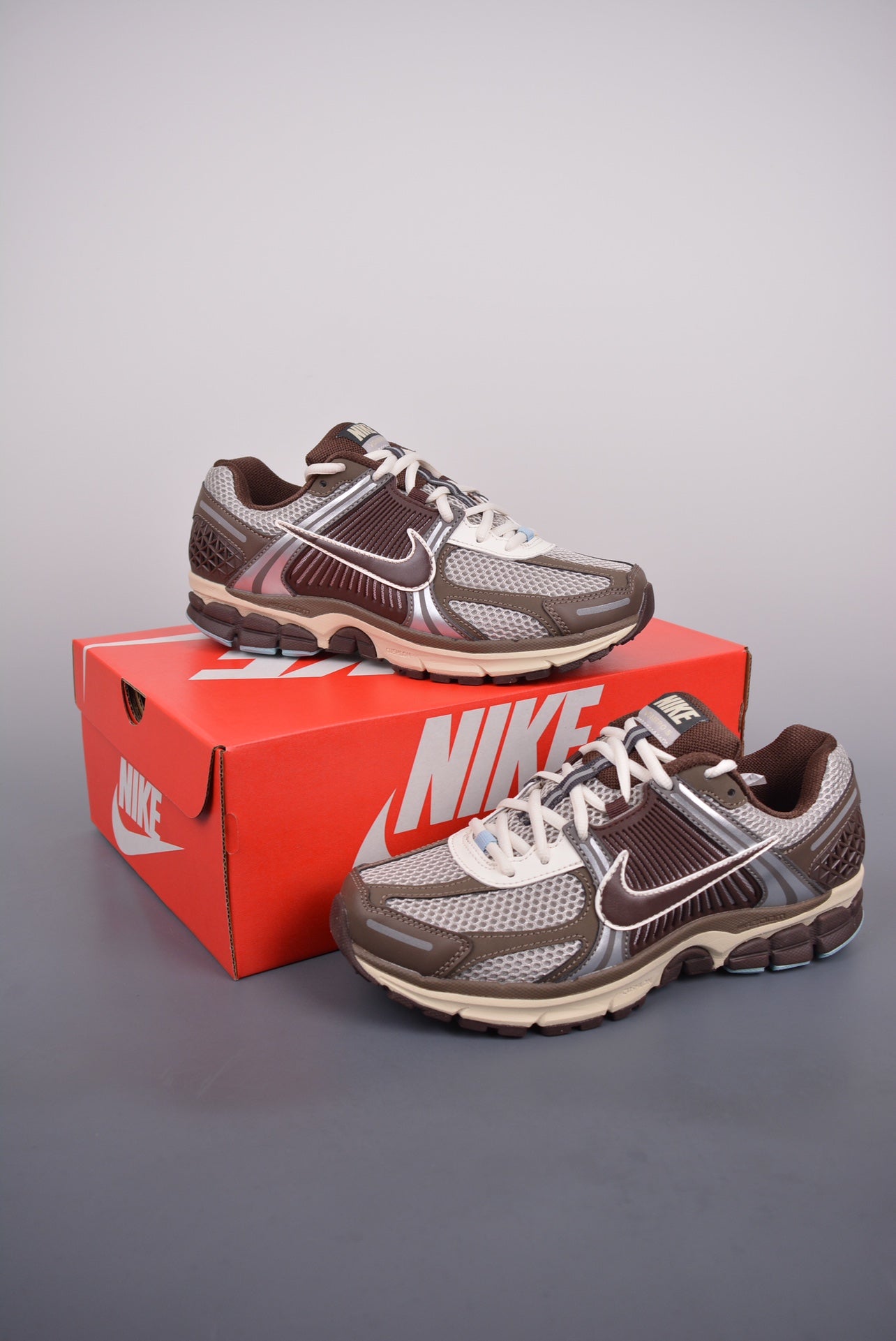 Nike Zoom Vomero 5 Earth Fossil