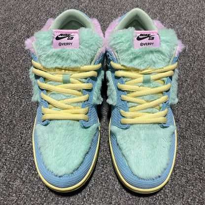 VERDY × Nike SB Dunk Low Pro QS "Visty/Blue Gaze and Enamel Green"