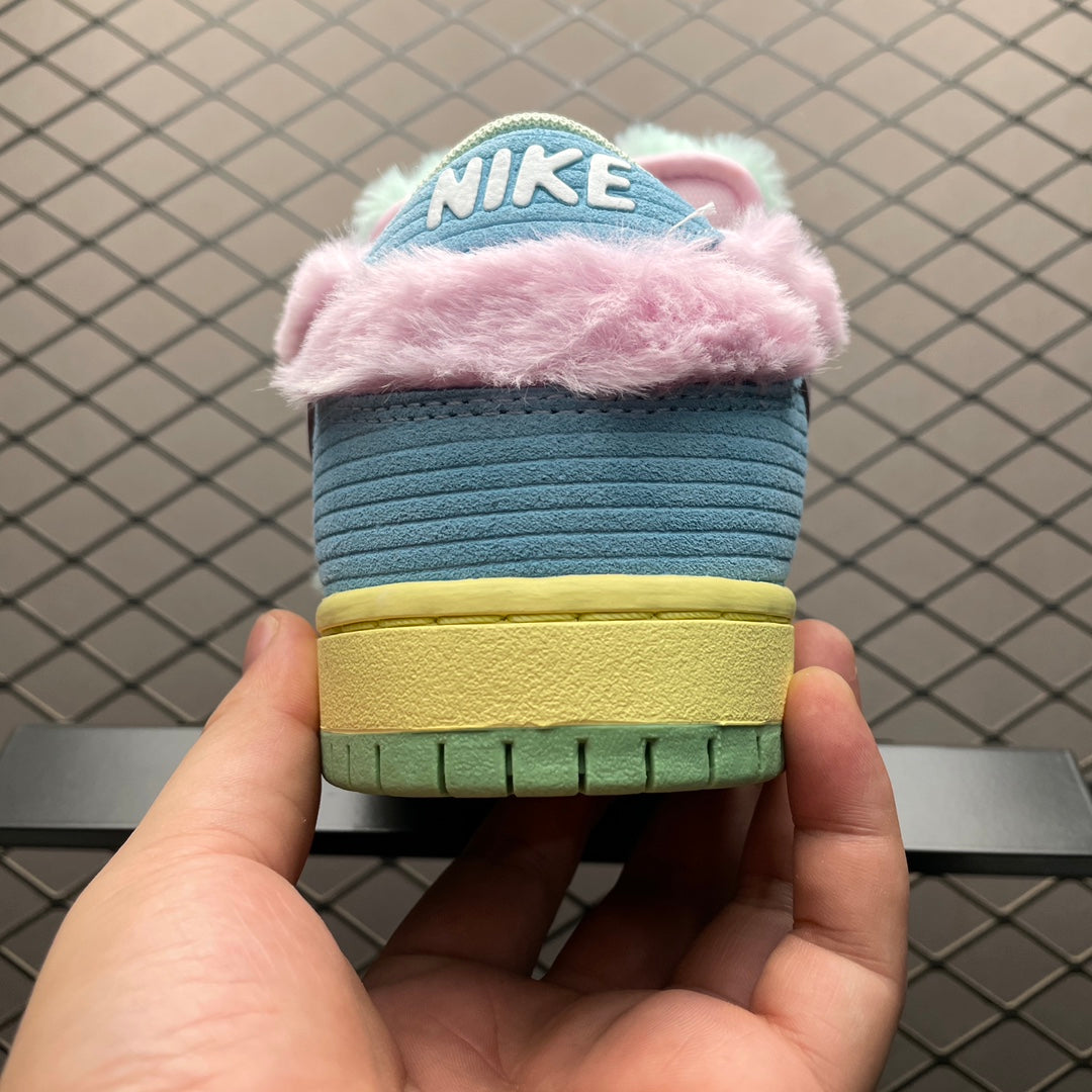 VERDY × Nike SB Dunk Low Pro QS "Visty/Blue Gaze and Enamel Green"