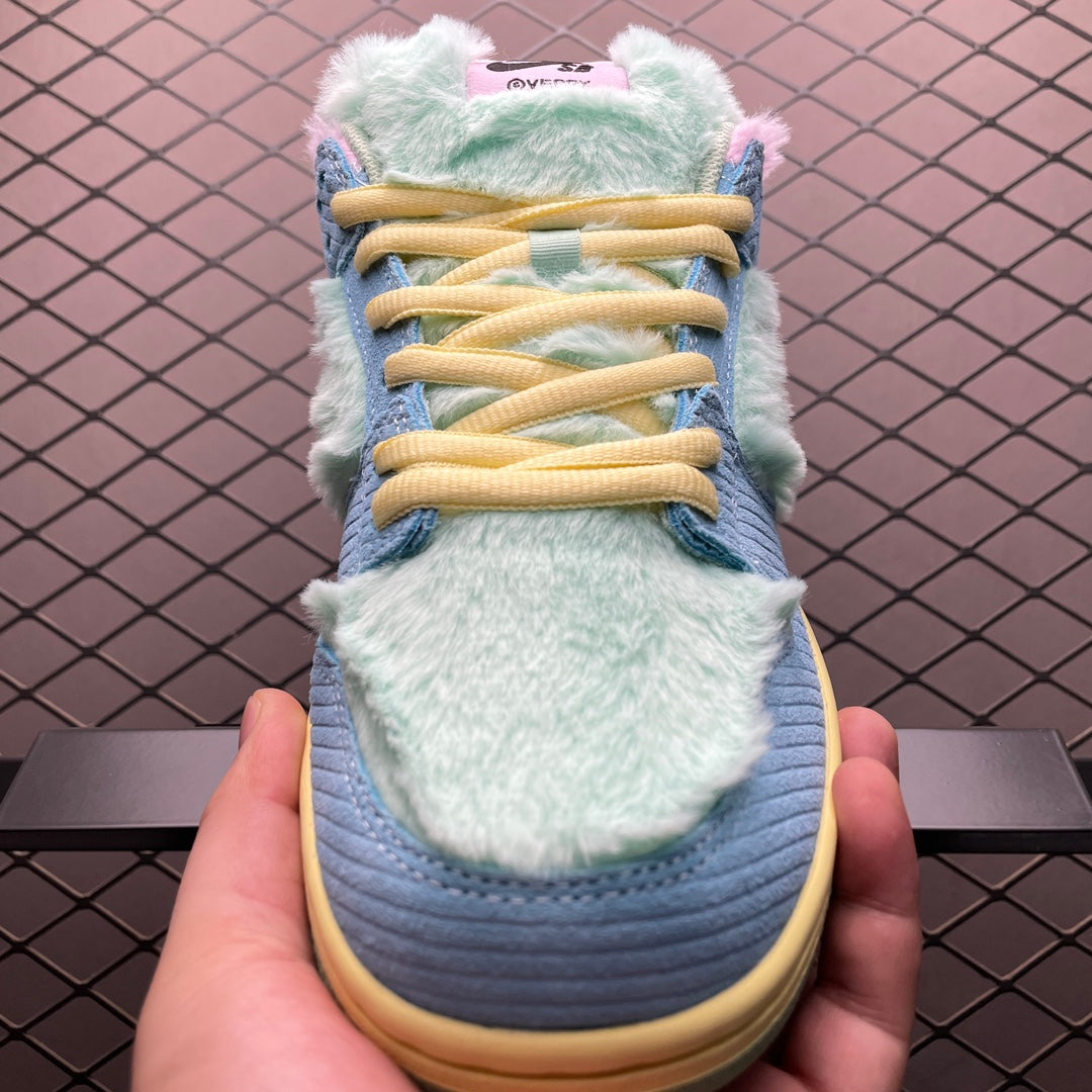 VERDY × Nike SB Dunk Low Pro QS "Visty/Blue Gaze and Enamel Green"