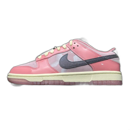 Nike WMNS Dunk Low "Barbie"