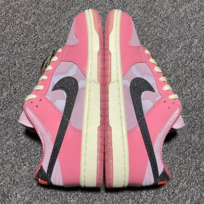 Nike WMNS Dunk Low "Barbie"