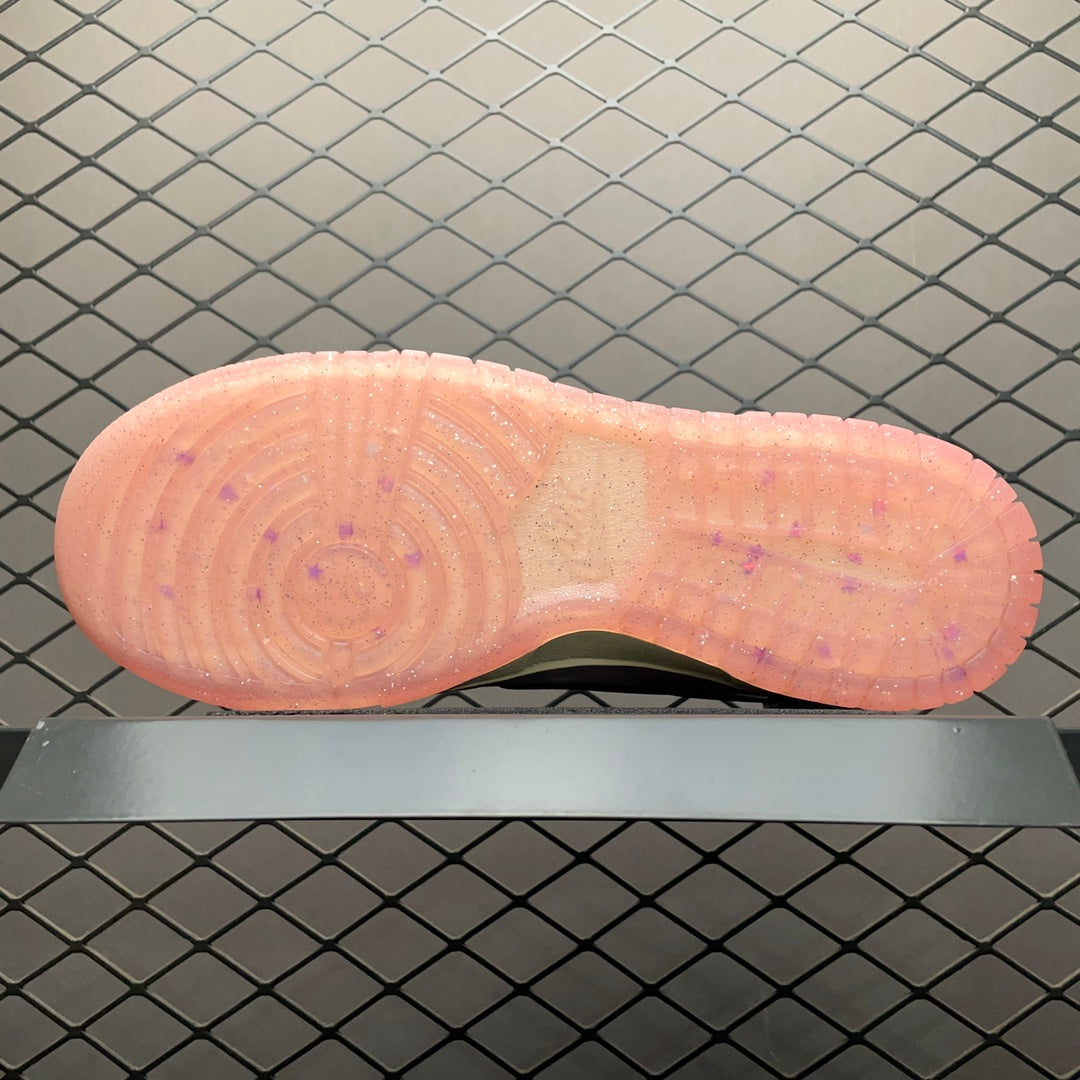 Nike WMNS Dunk Low "Barbie"