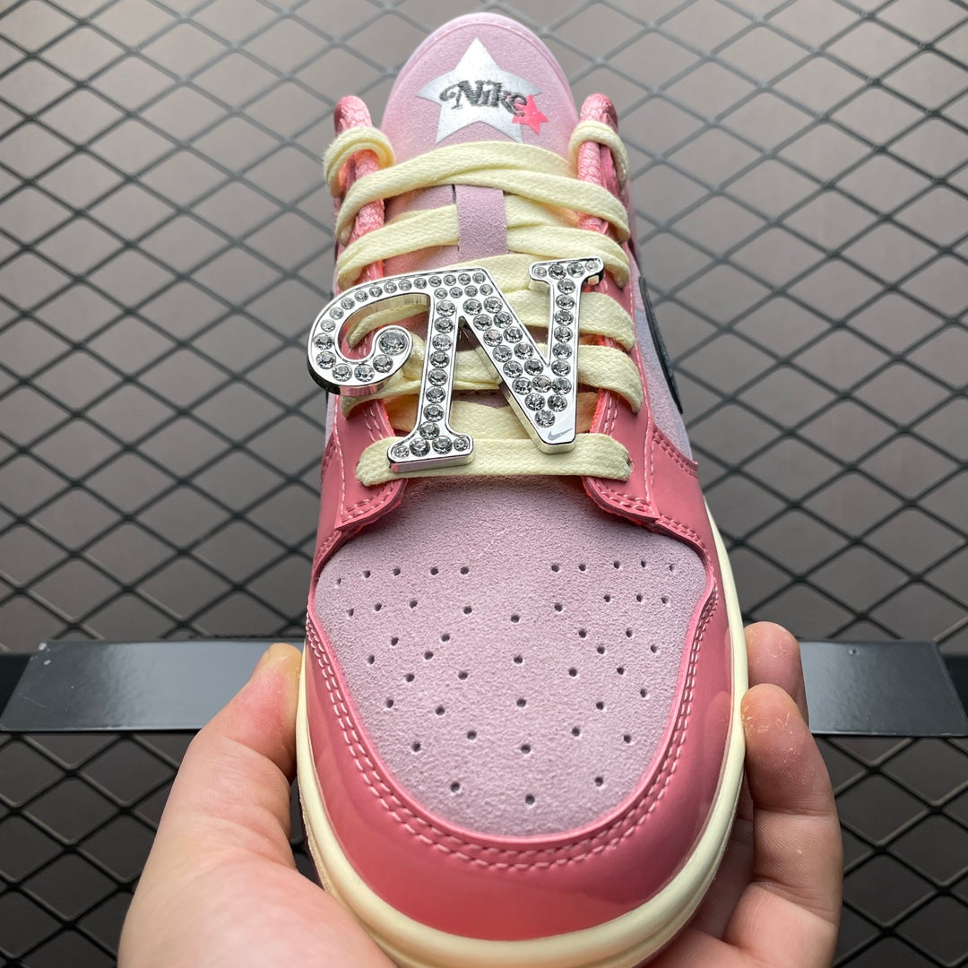 Nike WMNS Dunk Low "Barbie"
