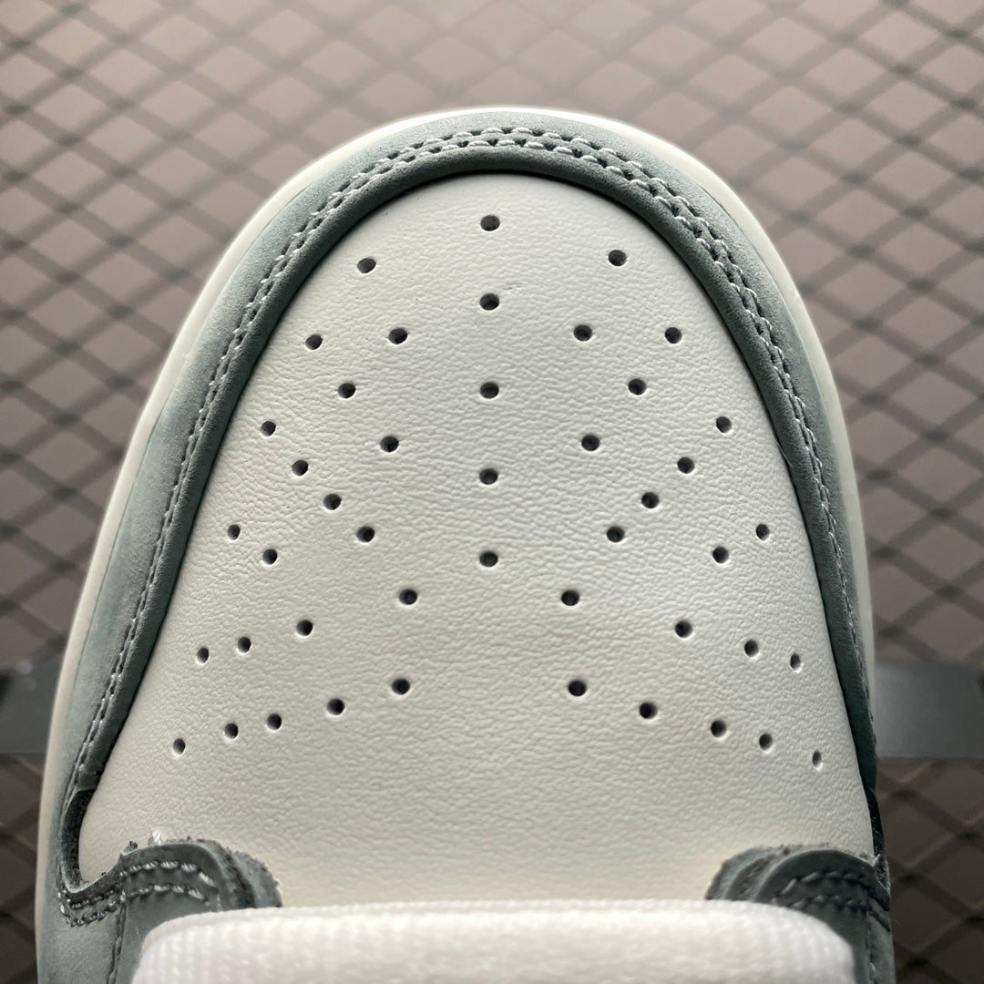 堀米 雄斗(Yuto Horigome) × Nike SB Dunk Low Pro QS "Wolf Grey"