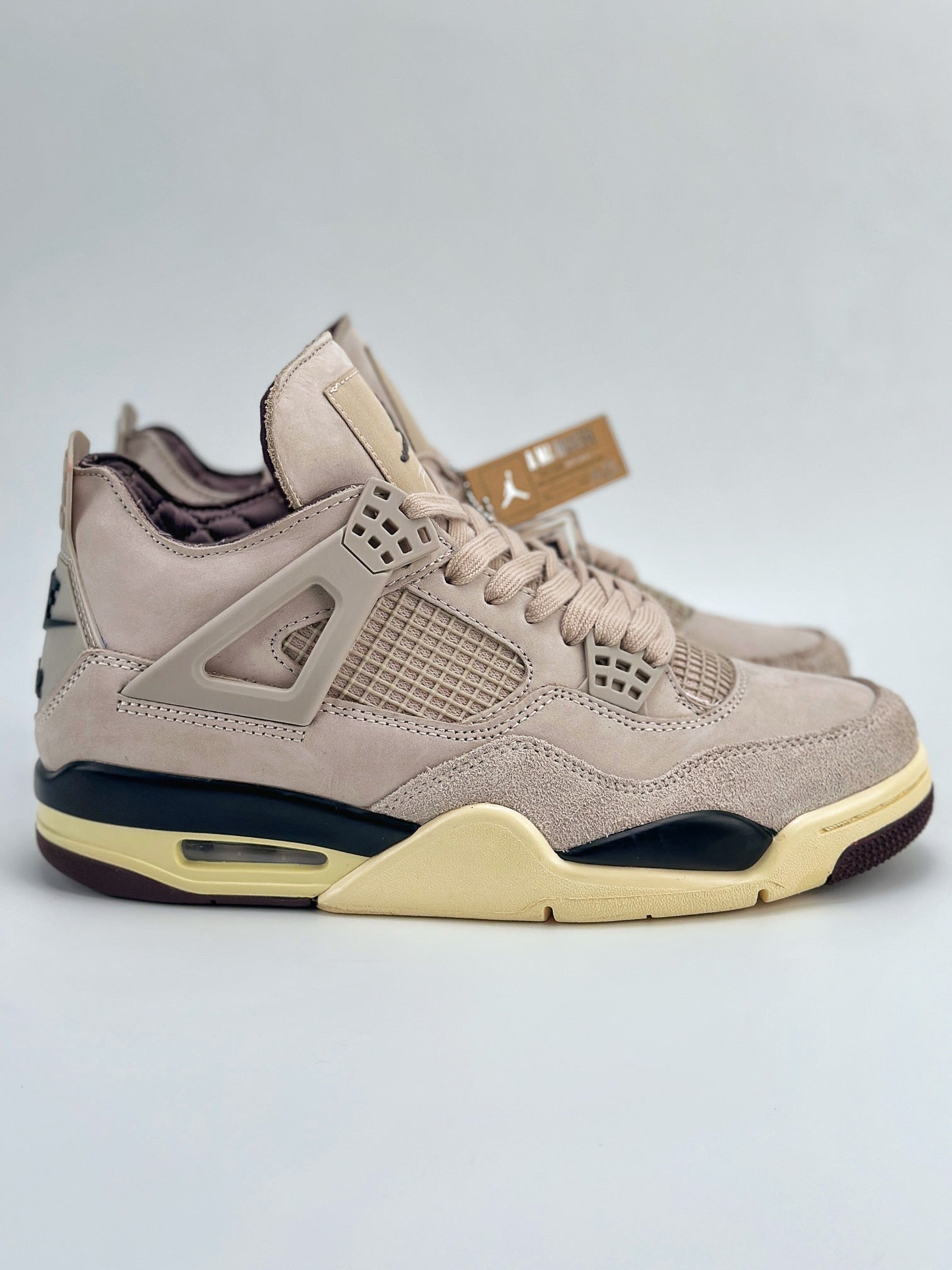 A Ma Maniére × Nike  Air Jordan 4 OG SP "Phantom"