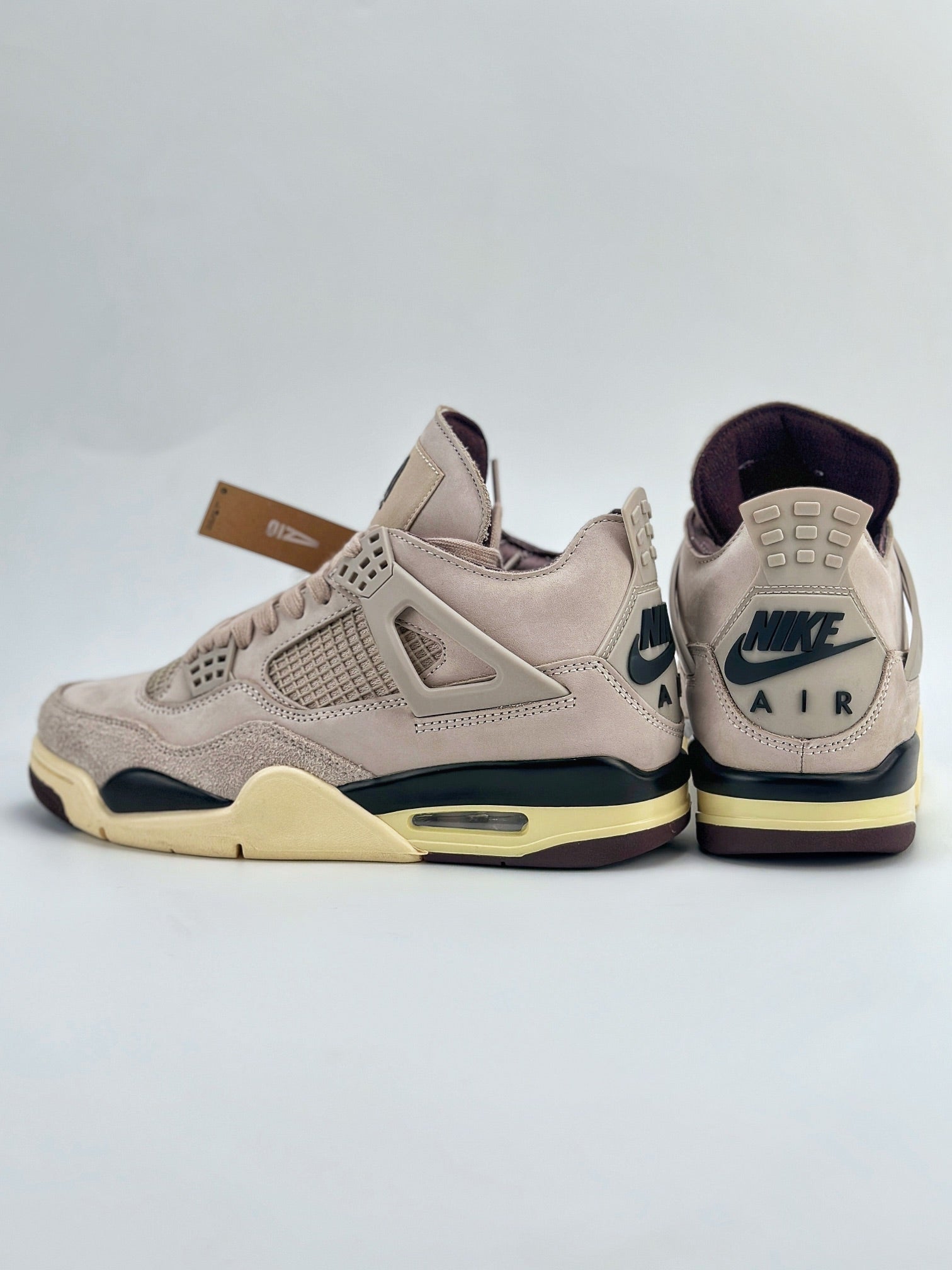 A Ma Maniére × Nike  Air Jordan 4 OG SP "Phantom"