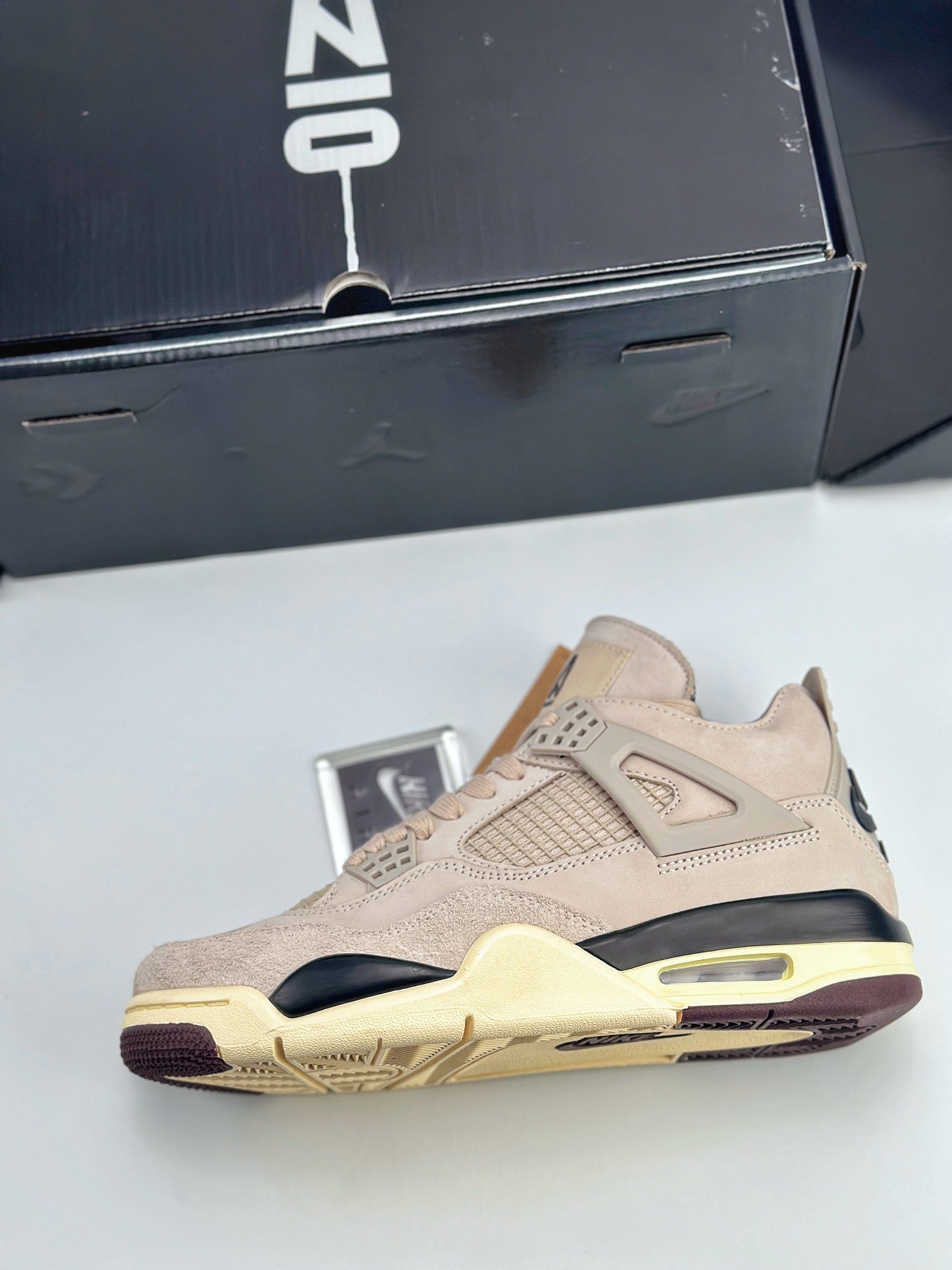 A Ma Maniére × Nike  Air Jordan 4 OG SP "Phantom"