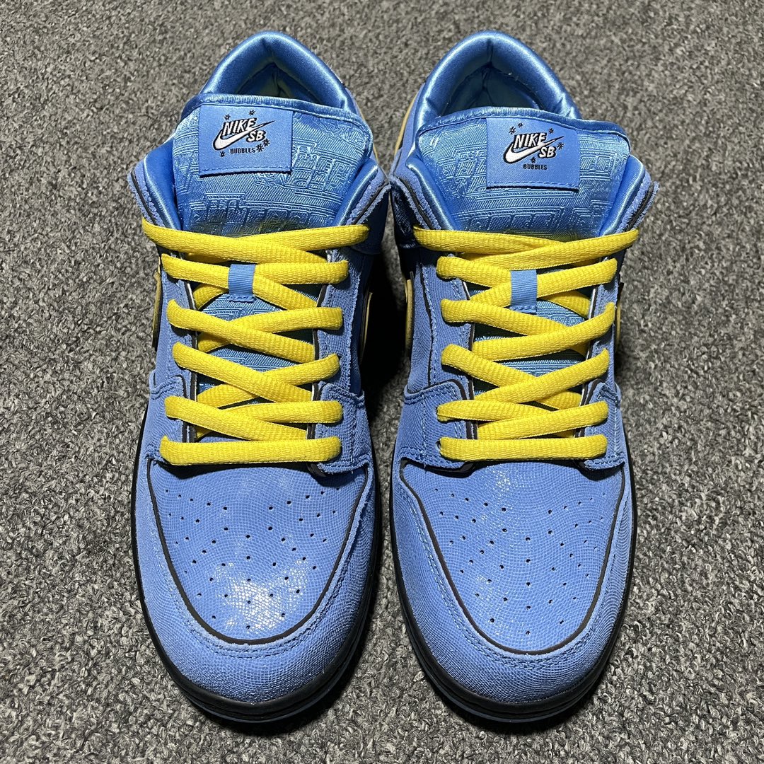 The Powerpuff Girls × Nike SB Dunk Low "Bubbles"