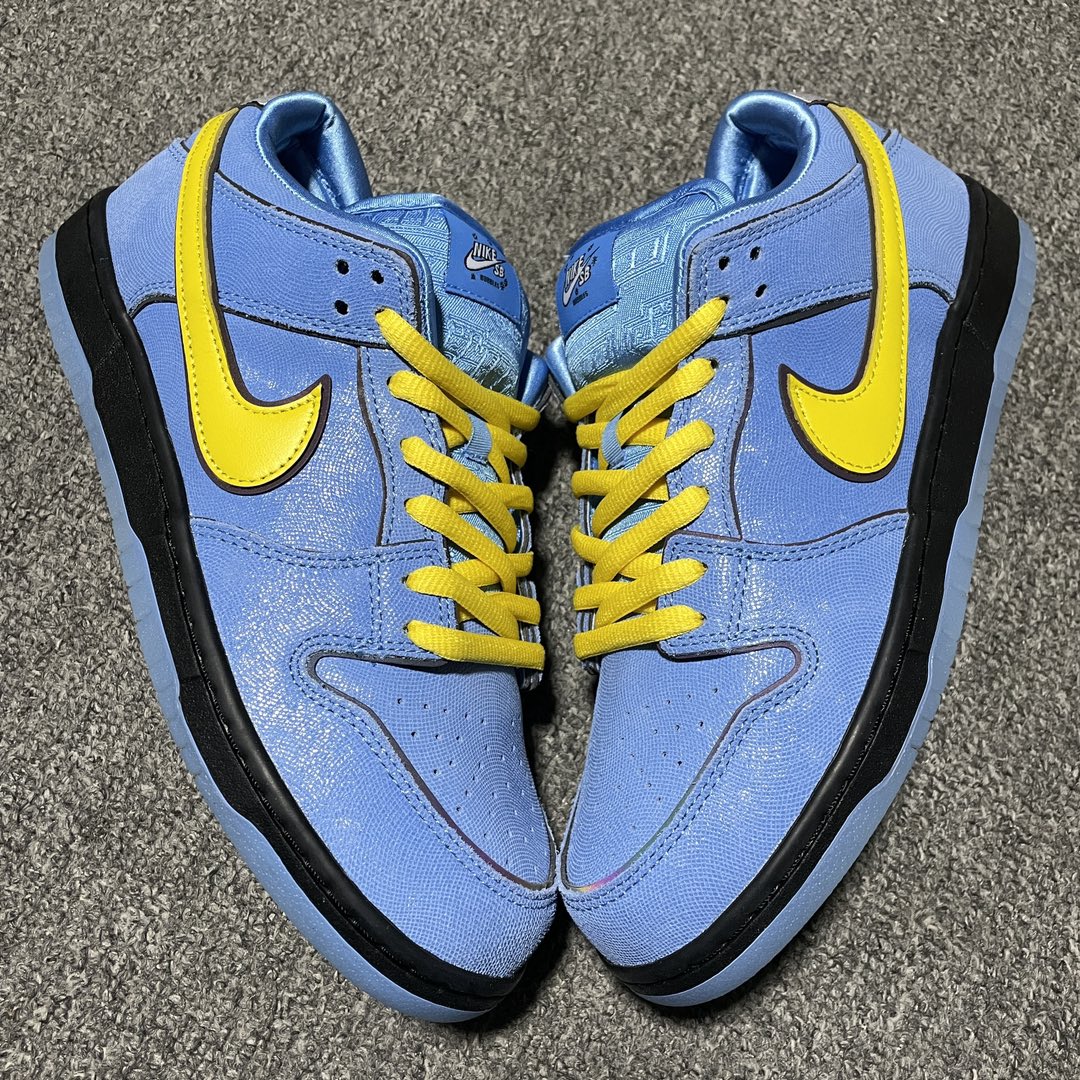 The Powerpuff Girls × Nike SB Dunk Low "Bubbles"