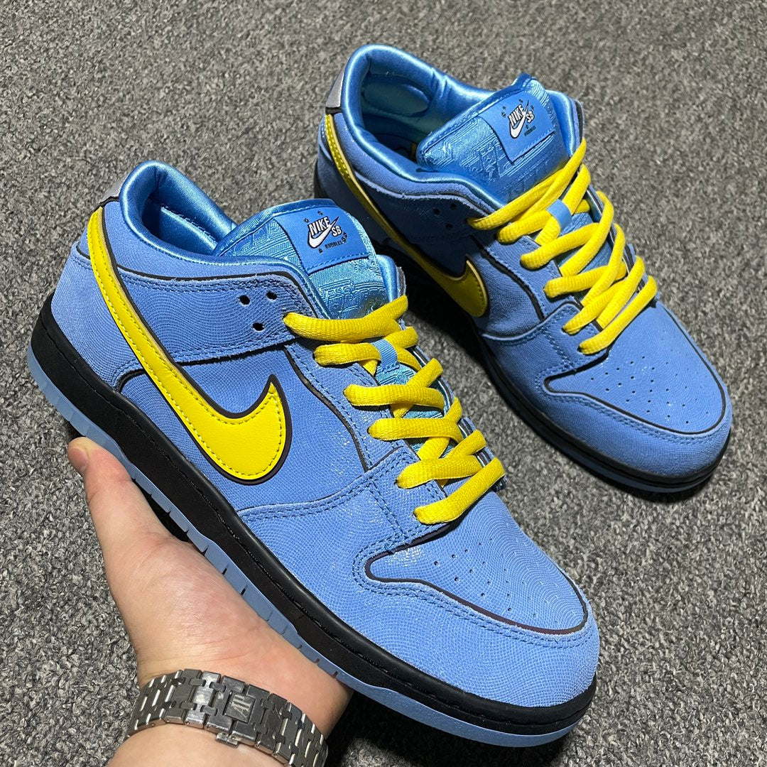 The Powerpuff Girls × Nike SB Dunk Low "Bubbles"