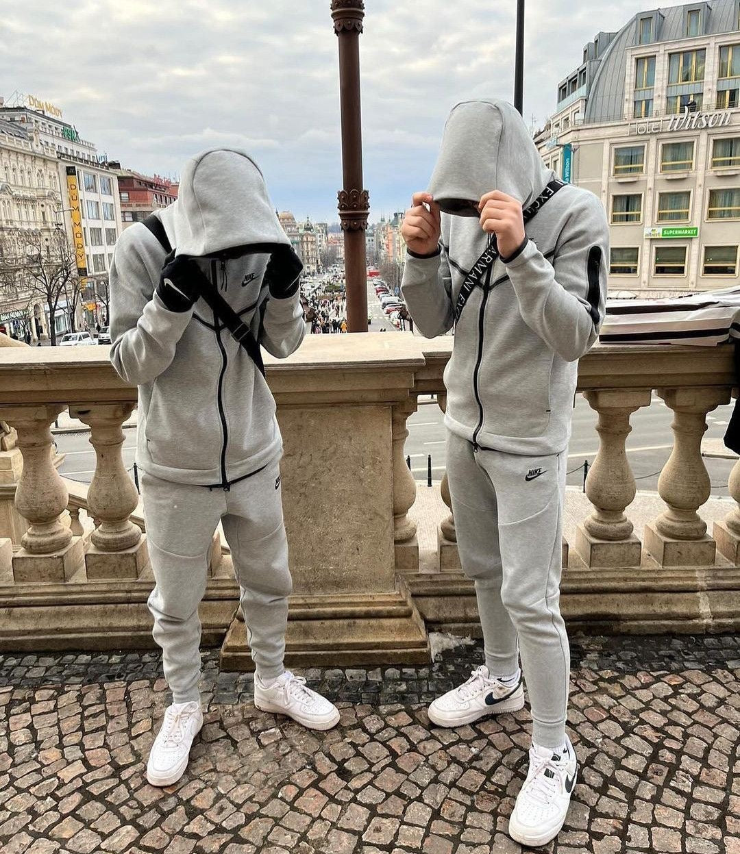 Tech fleece Grey パーカー