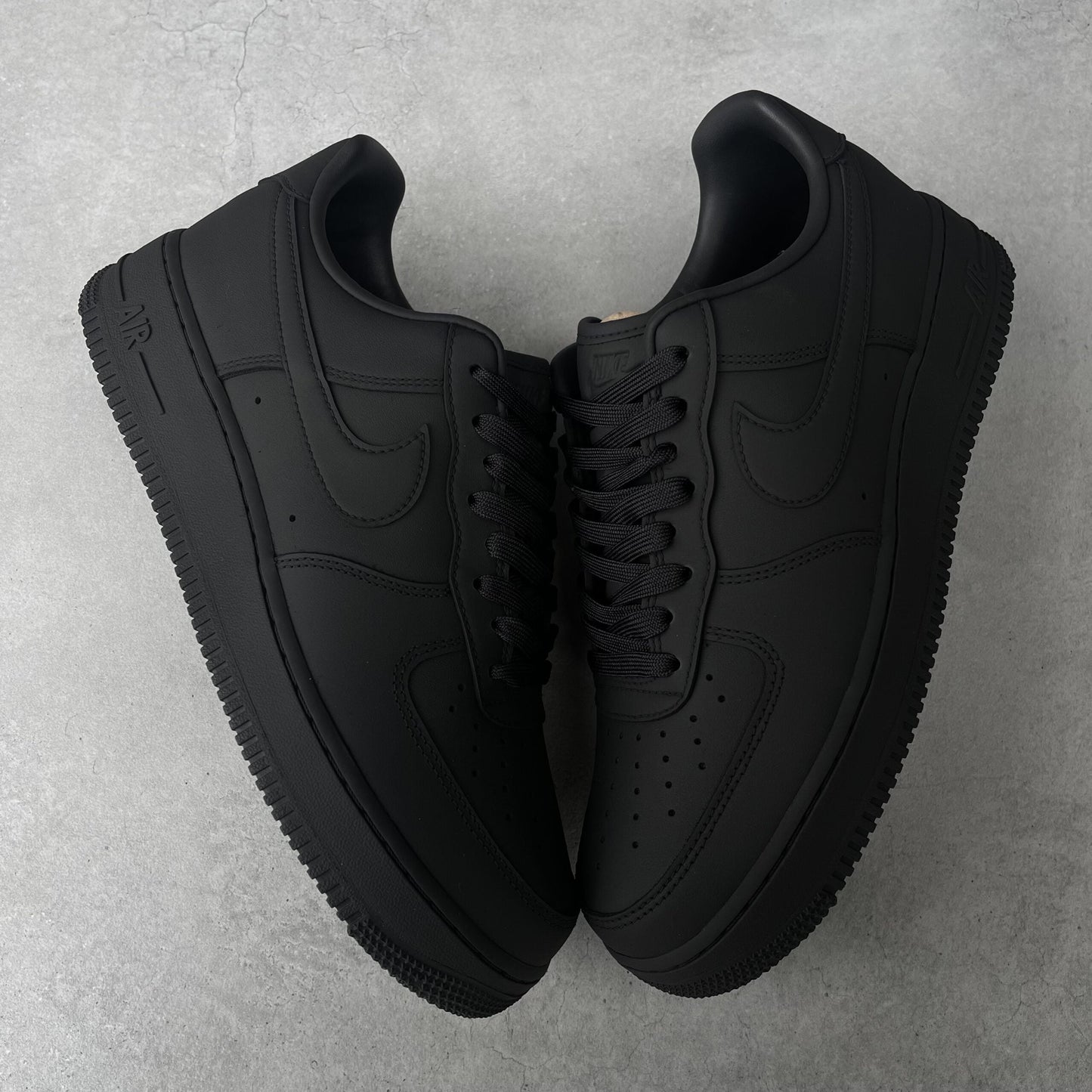 AIR FORCE 1 マットブラック