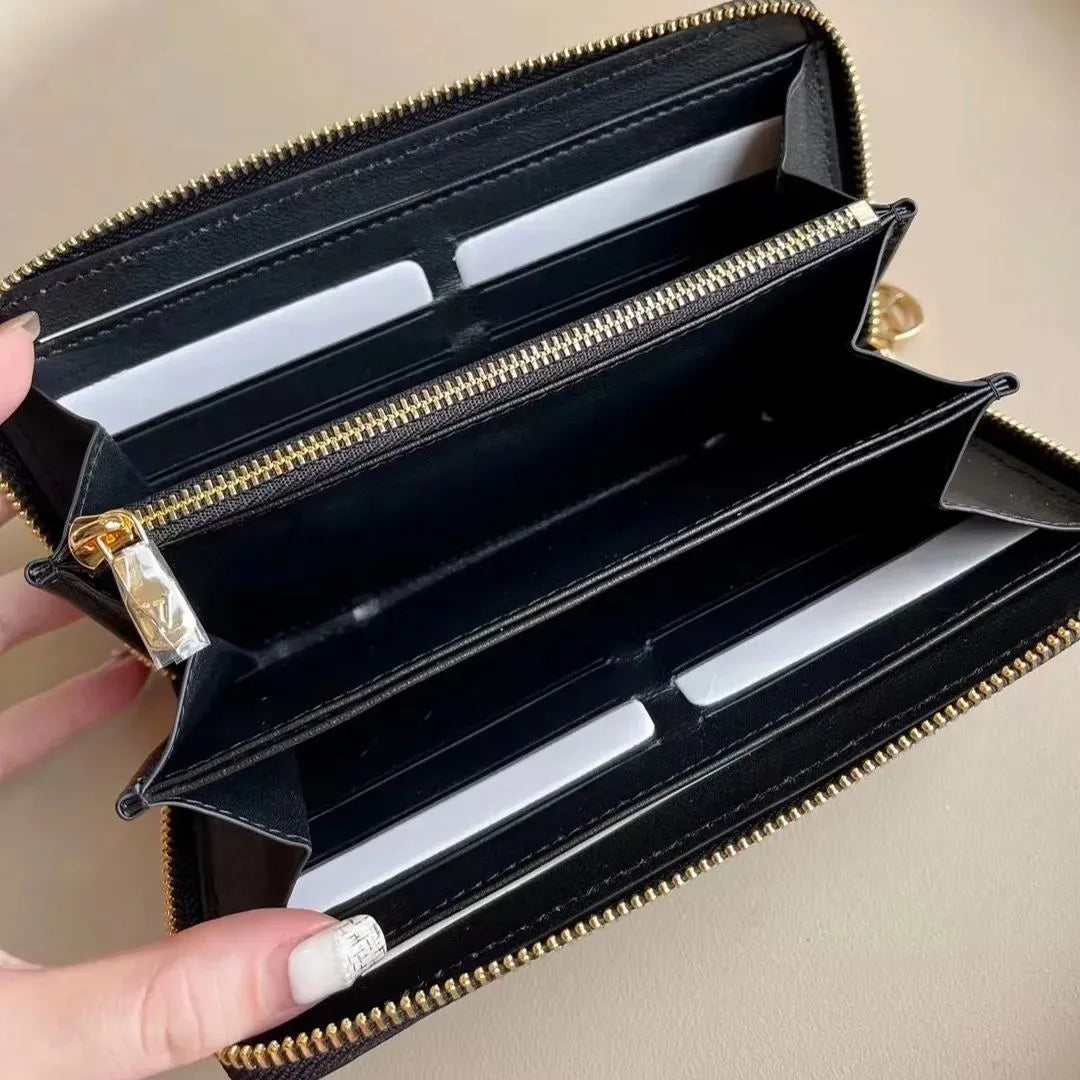 Louis Vuitton Zippy Wallet