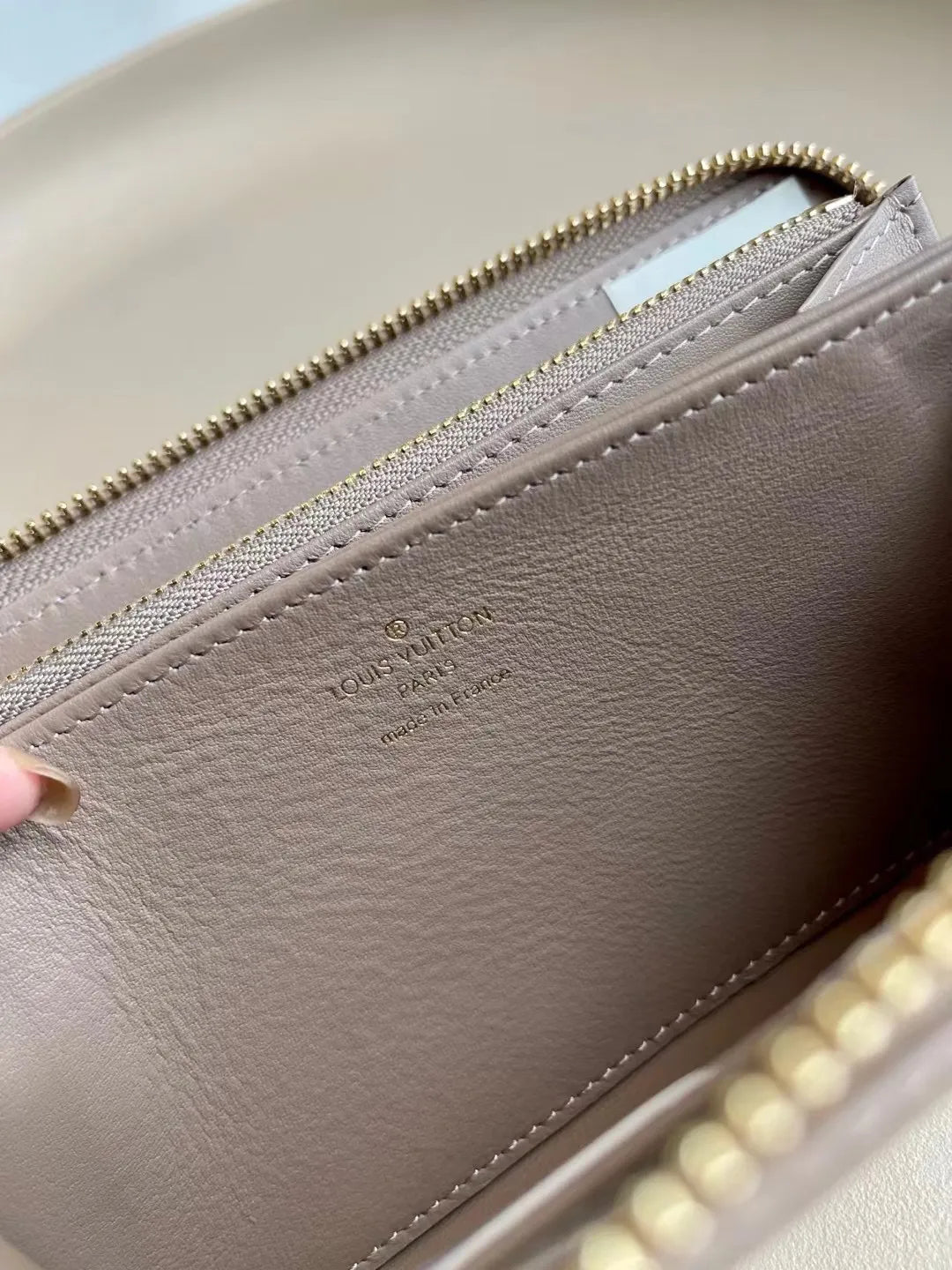 Louis Vuitton Zippy Wallet