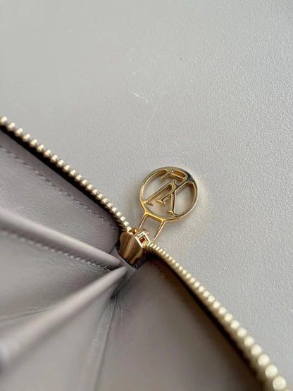 Louis Vuitton Zippy Wallet