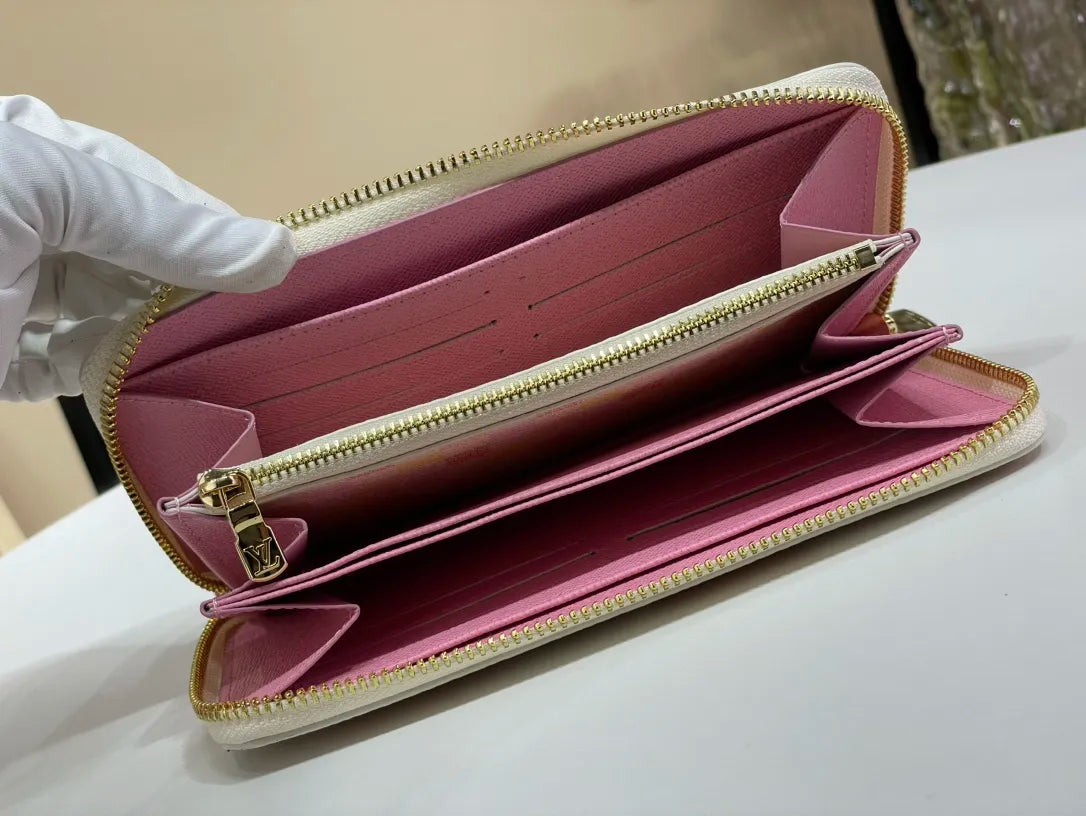 Louis Vuitton Zippy Wallet