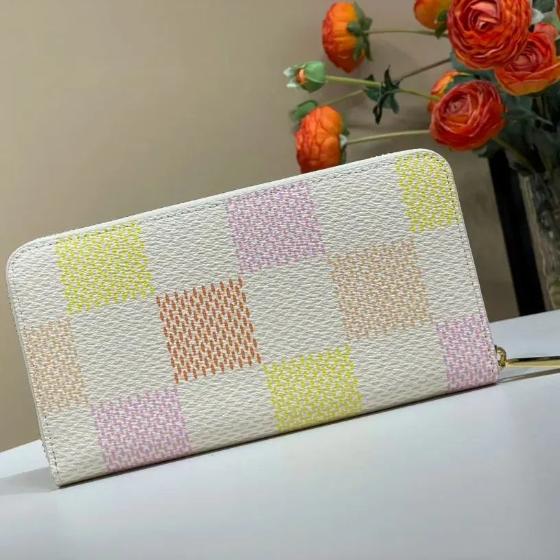 Louis Vuitton Zippy Wallet