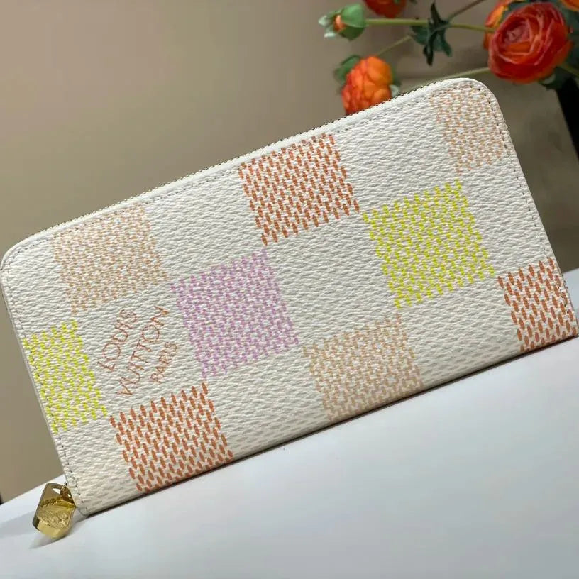 Louis Vuitton Zippy Wallet